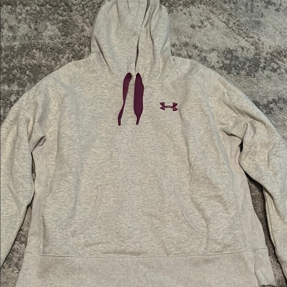Under Armour Tops - Women’s Hooded Sweatshirt Under Armour Size XL